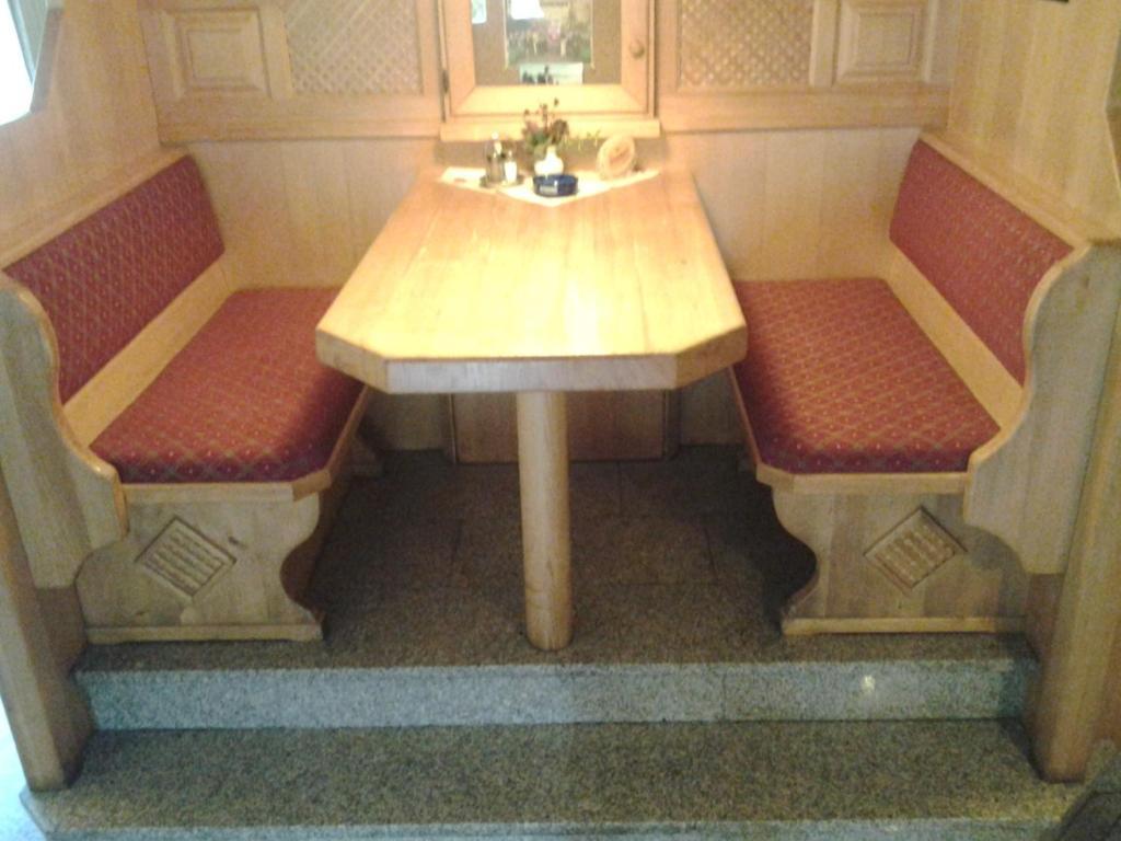 Gastehaus Ritschi Hotel Pernegg an der Mur ภายนอก รูปภาพ